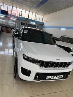 جیپ گراند شیرۆکی